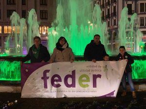 Fuente de Santo Domingo iluminada de verde, en solidaridad con las Enfermedades Raras